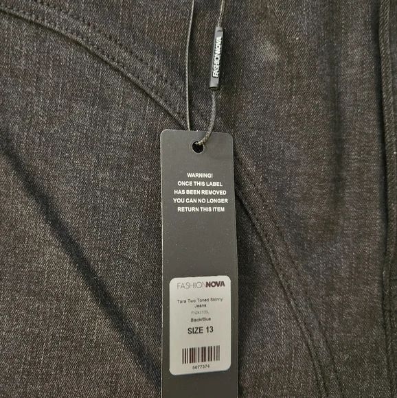 Stylish Blue and Black Women's Jeans - Picture 16 of 16